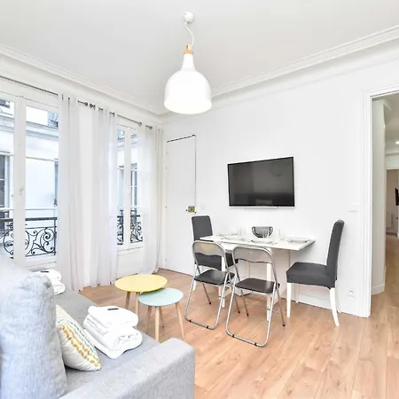 Apartment Charming 1br 4p - Louvre Museum